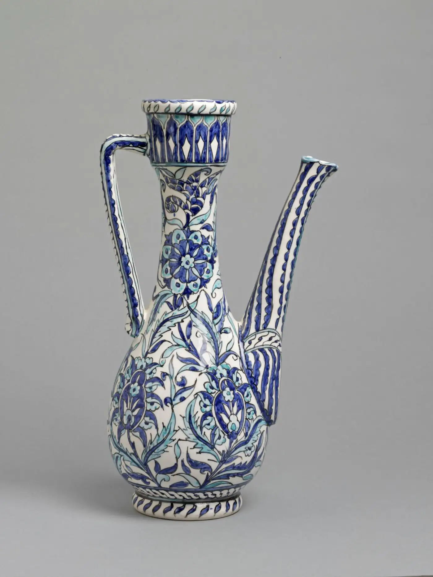 The hand painted Balian Vase