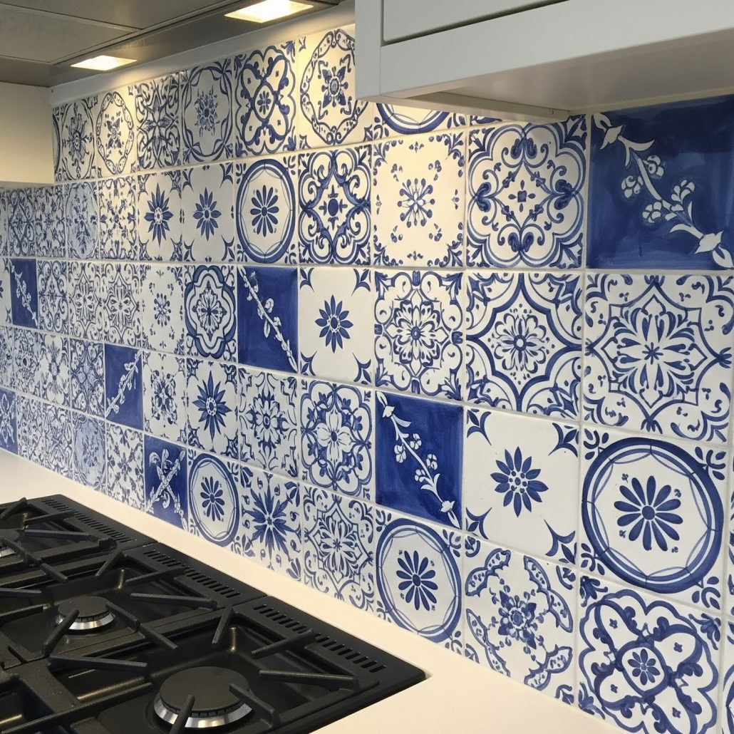 white-kitchen-with-blue-tiles